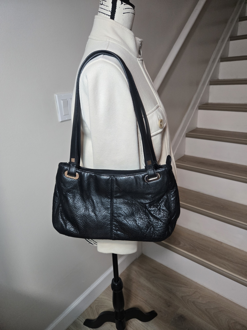 Liz Claiborne Black Leather Shoulder Bag with Double Straps